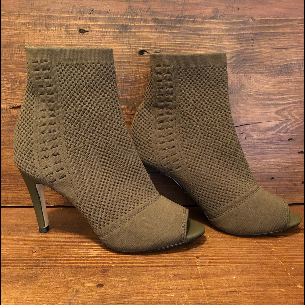 Express Heels